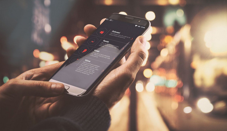 Valentýnské rande s parťákem v telefonu? Becomme pomáhá mužům  s vtipem i sebevědomím