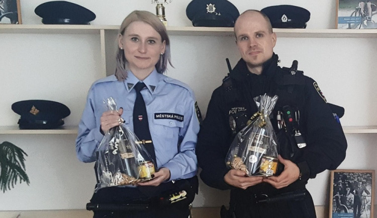 Zachránci bruslařky