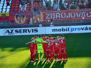 SOUTĚŽ: Flinta doma musí bodovat s Karvinou. Pojďte borce podpořit na stadion!