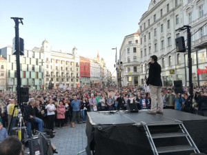 Shromáždění na náměstí Svobody