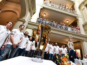 kometa hokejisti primátor