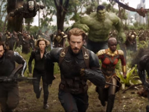 FILMOVÉ PREMIÉRY: Vrací se Avengers a svedou nekonečný boj. Doplní je Kazišuci
