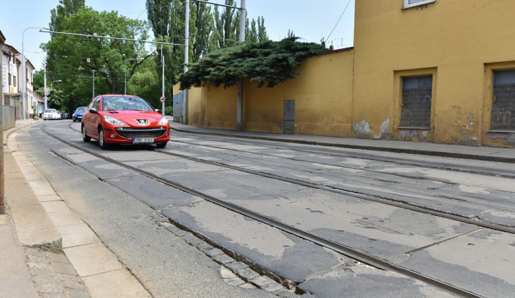 Na Selské ulici v Brně se budou opravovat koleje, řidiče čeká dopravní omezení