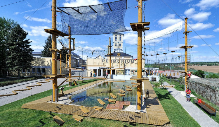 V Oslavanech otevřeli nový zábavní park pro děti. Duhové centrum v nich pěstuje vztah k přírodě