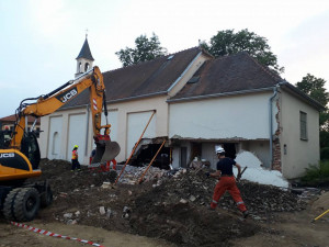 FOTO: V Zastávce u Brna se částečně zřítila kaple