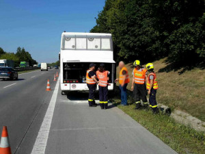 autobus děti plameny4
