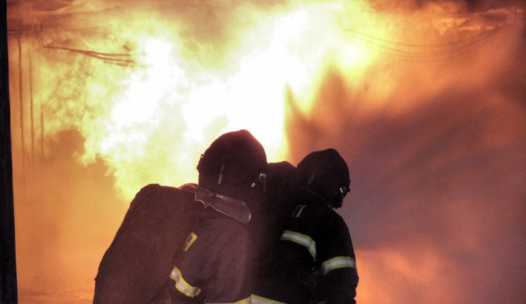 V Oleksovicích našli ohořelé mrtvé tělo. Jen pár měsíců po hrozivé rodinné tragédii