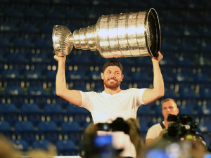 FOTO&VIDEO: Michal Kempný přivezl na jižní Moravu legendární Stanley Cup
