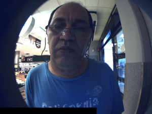 Nepoznáte tohoto muže?