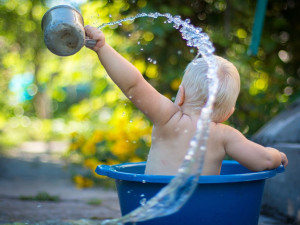 POČASÍ NA PÁTEK: Na nebi slunce a na jižní Moravě pětatřicet ve stínu