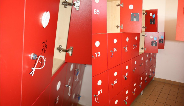 Utečenec z výchovného ústavu vykrádal s kamarády skříňky v šatně na koupališti