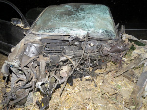 Opilý a zkouřený řidič předjížděl ve vysoké rychlosti přes plnou čáru, v protisměru zabil ženu ve Fiatu