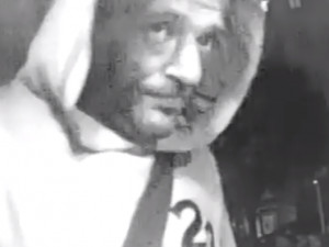 Pokud tuto osobu znáte, prosím kontaktujte policii.