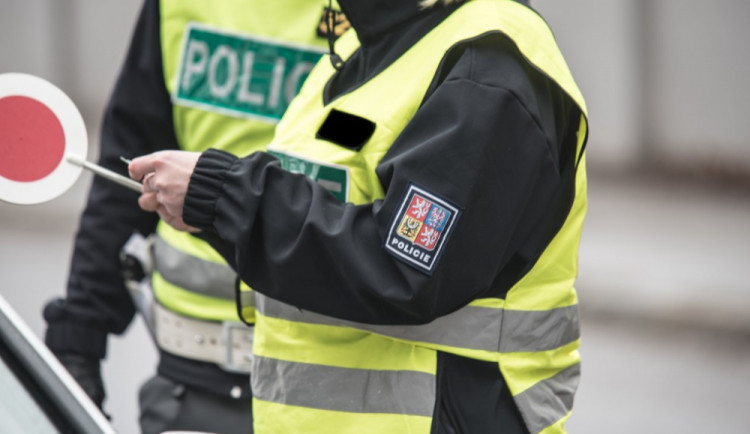 policajti pčr liberec