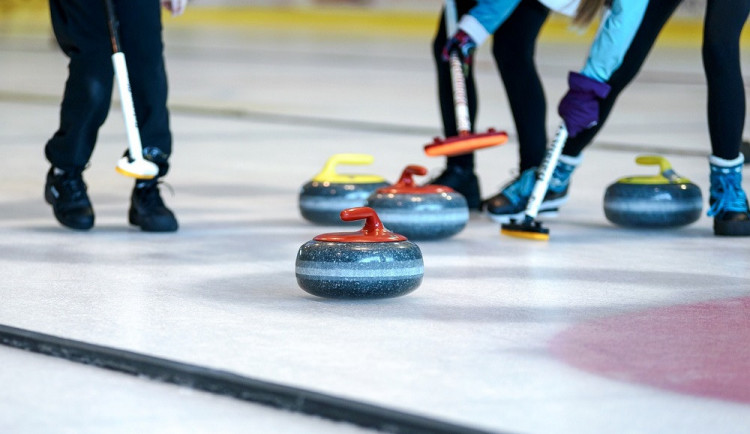 Curlingové dráhy z loňského olympijského festivalu se přesunou do areálu Nové Zbrojovky