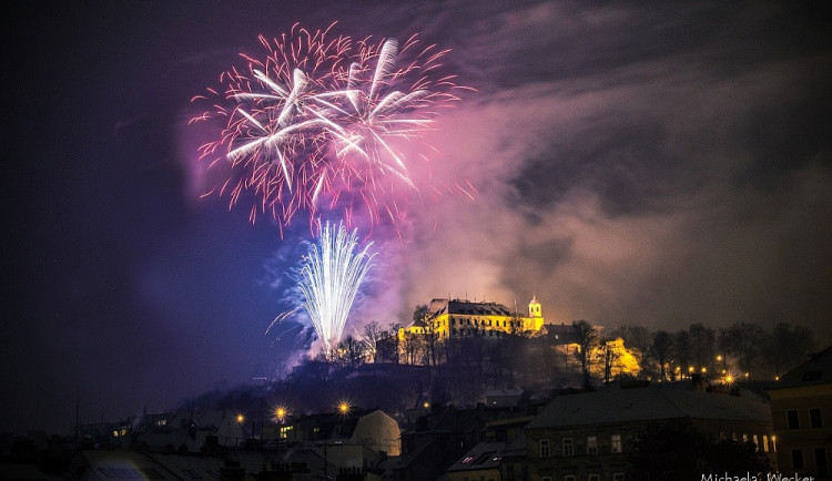 Dlouholetou tradicí byl v Brně novoroční ohňostroj nad Špilberkem