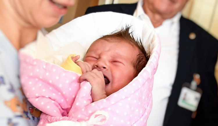 Prvním brněnským miminkem je holčička Terezka
