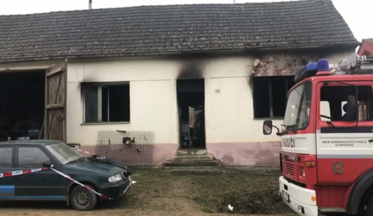 Požár, při kterém loni zemřely tři děti, způsobil elektrický přímotop