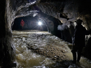 Jeskyňáři se chystají znovu prozkoumat Amatérskou jeskyni. Nejdelší komplex v Česku může ještě něco skrývat