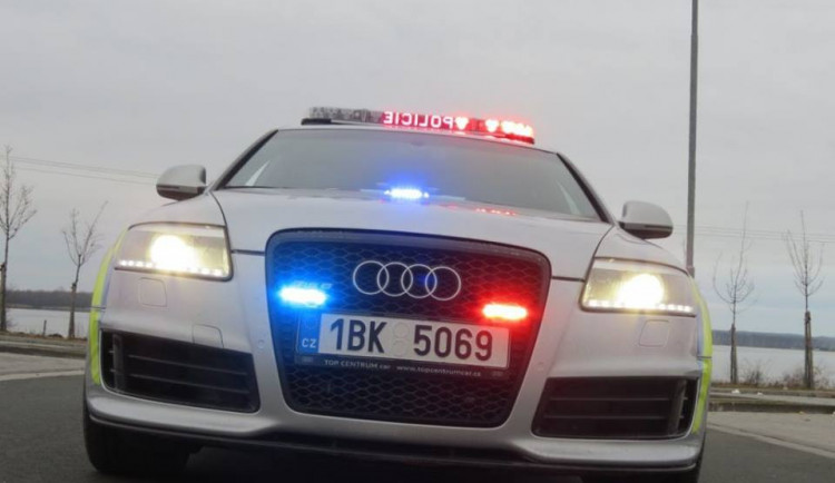 Nová posila do autoparku PČR- Audi RS6