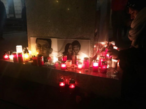 Od vraždy slovenského novináře a jeho snoubenky uběhl rok. Jeho památku uctí lidé i v Brně