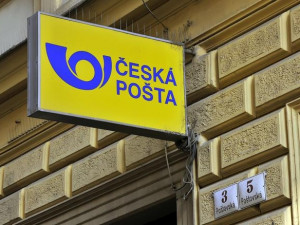 Pošťáci na Brněnsku kradli peníze za dobírky, dopisy házeli do kontejneru