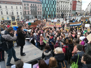 Studenti v Brně stávkovali za klima