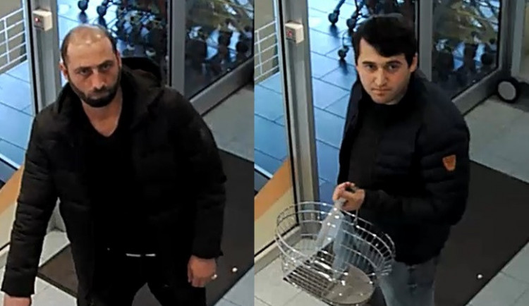 Nepoznáváte tyto muže?