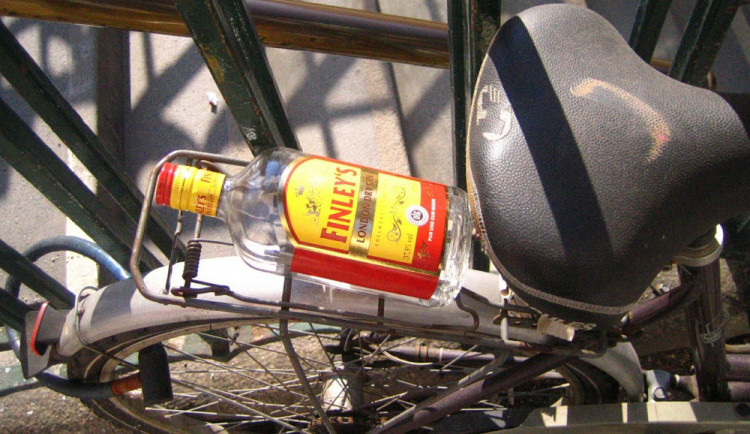 Policisté varují cyklisty: za alkohol při jízdě hrozí vysoké pokuty
