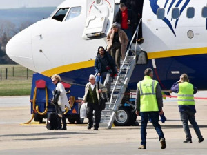 První letadlo na lince Berlín - Brno přistálo na Moravu