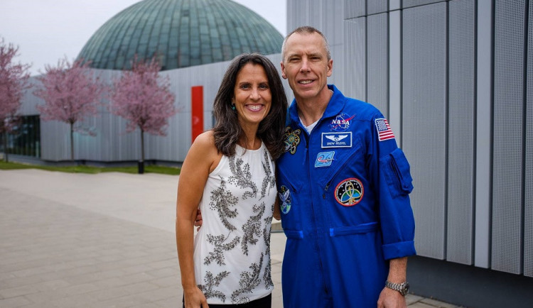 Andrew a Irina Feustelovi