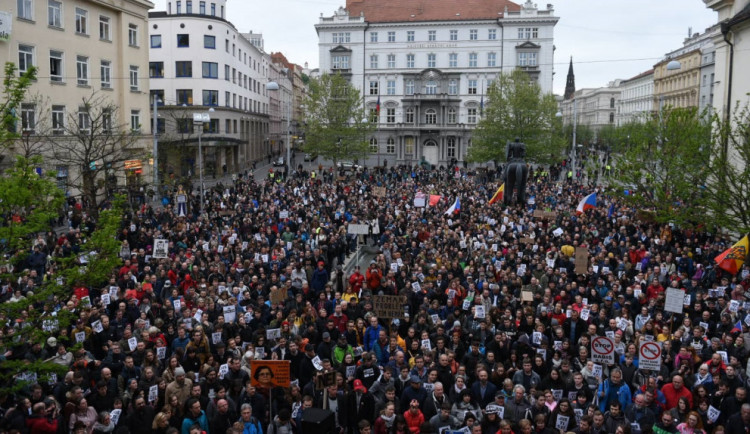 Demonstrace na Moravském náměstí