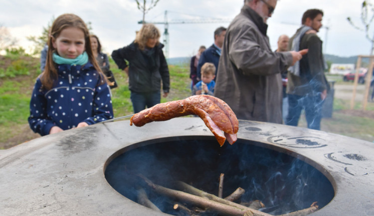 Nové grilovací místo v Novém Lískovci