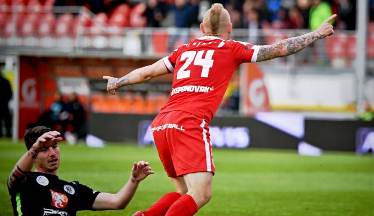 Štěpanovský oslavuje gól proti Hradci