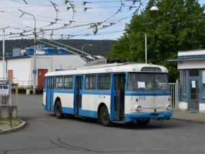 Dopravní podnik získal zpět unikátní historický trolejbus