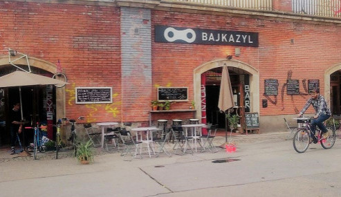 Nově vydaná vyhláška může zlikvidovat klub Bajkazyl na Dornychu. Ten však údajný hluk nad limit nedělá