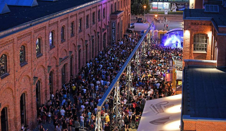 Vaňkovka Fest pokračuje! Druhý týden festivalu má zábavu na svědomí Adéla Elbel nebo Fast Food Orchestra