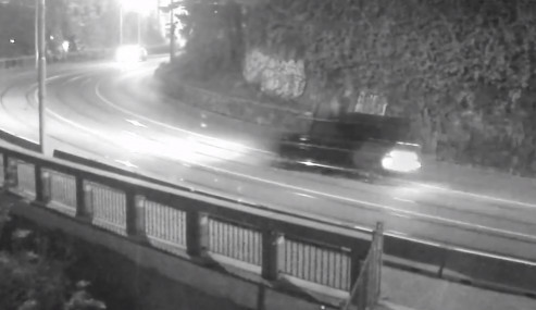 Mercedes vyjel ze silnice