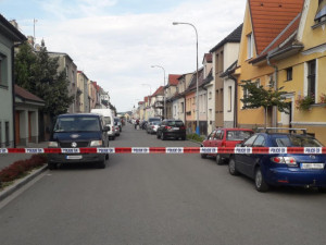 V rodinném domě v Břeclavi našli dvě mrtvá těla. Podle policistů může jít o vraždu