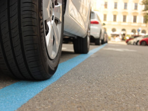 Město zahájilo kampaň k novému systému rezidentního parkování. Změny začnou platit 30. září
