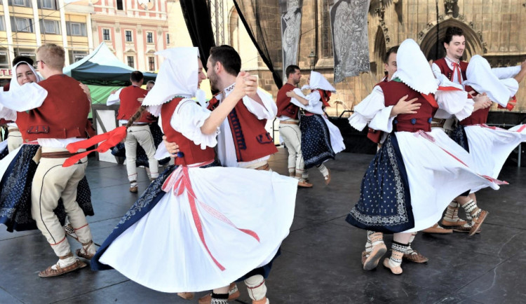 Jubilejní třicátý ročník Mezinárodního folklorního festivalu Brno přivítá tisícovku účinkujících z Česka i zahraničí