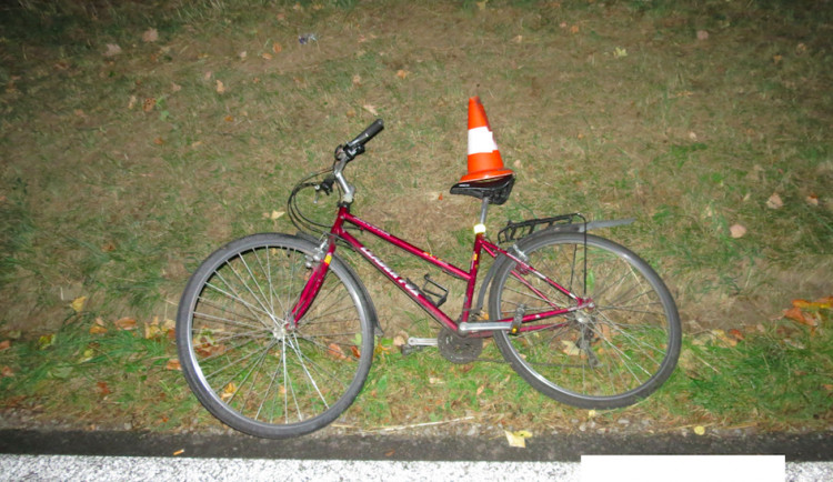 Cyklista se vážně zranil při pádu z kola, měl tři promile