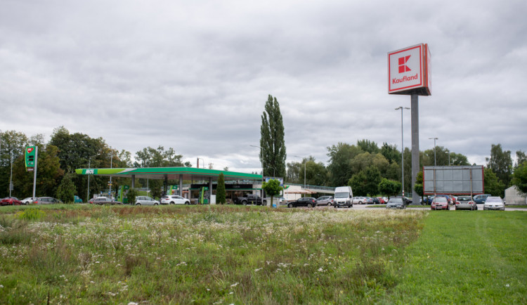 U Kauflandu možná vyroste nový obchoďák, město je k návrhu skeptické