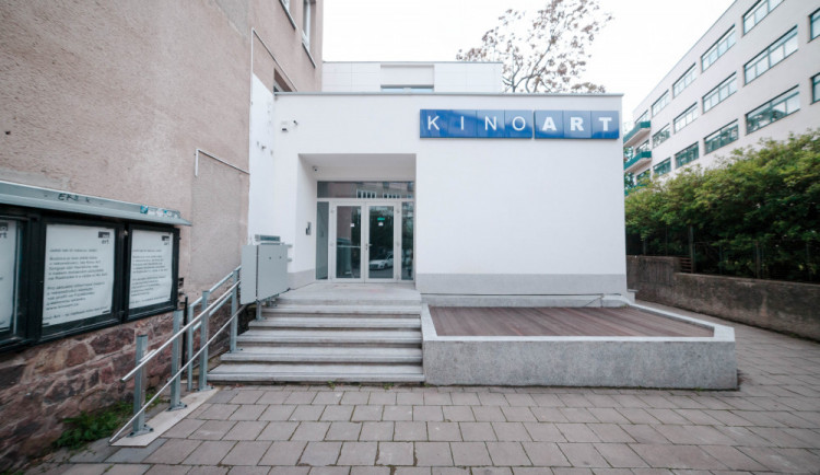Brněnské kultovní Kino Art se zítra otevře po dvouleté rekonstrukci. Během víkendu nabídne na 100 hodin filmu