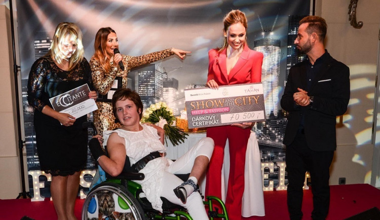 Předání šeku Lucince