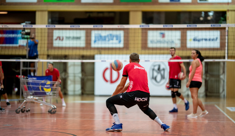 Den s hráči Jihostroje: Palba míčů ve 115 kilometrové rychlosti a africké podmínky