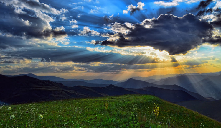 V pondělí můžeme očekávat jasno nebo skoro jasno