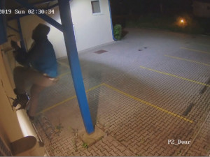 VIDEO: Když vidím otevřené okno, musím dovnitř. Hájil se muž, který ukradl téměř tři miliony korun