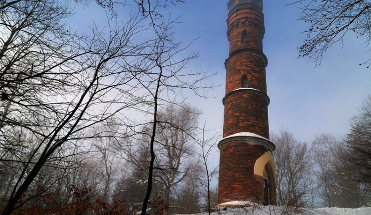 Výlet na Kopaninu zatím odložte, rozhledna je uzavřená