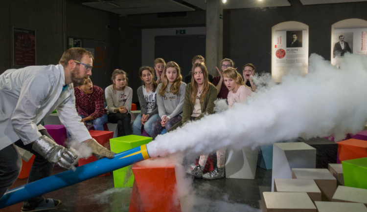 Kam s dětmi o prázdninách? Co třeba do iQLandie za chrchlou zákeřným nebo halloweenskou dílničkou